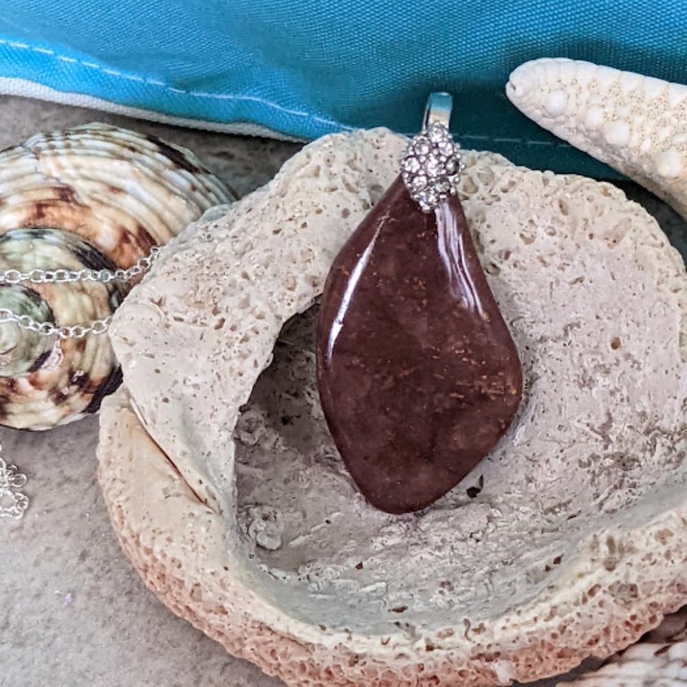 Stunning Faux Stone Necklace